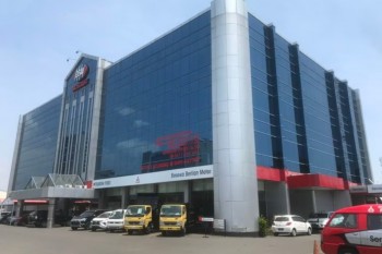 Sales Mobil Mitsubishi Makassar - Hubert